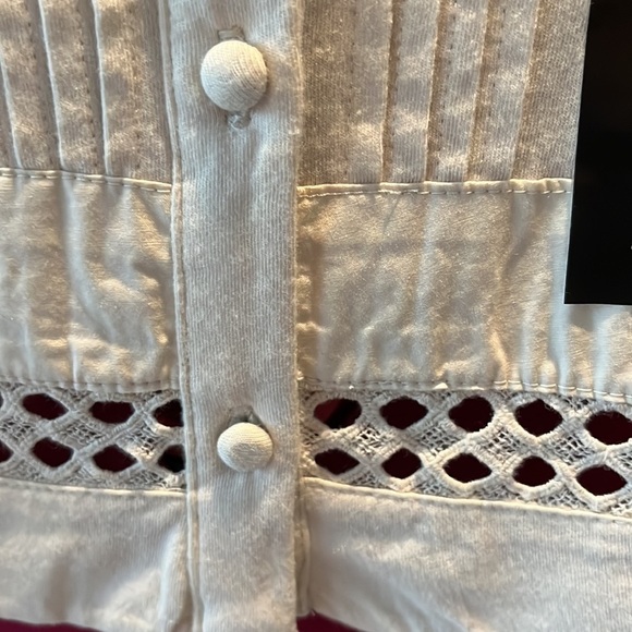 Banana republic    NWT  upscale crop top ivory   sleeveless   button down Size M - Picture 5 of 9